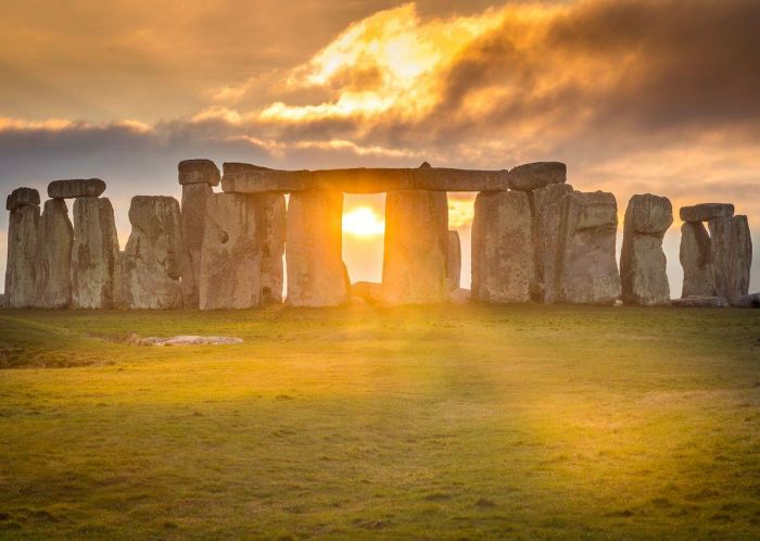 Stonehenge is going digital this year. 🌅
