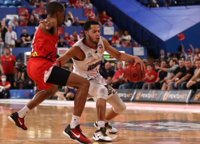 Star guard Tyler Harvey to make a return for Hawks in Wollongong tonight